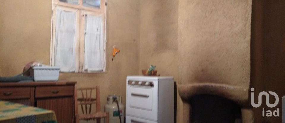 Village house T3 in Vila Fernando of 180 m²