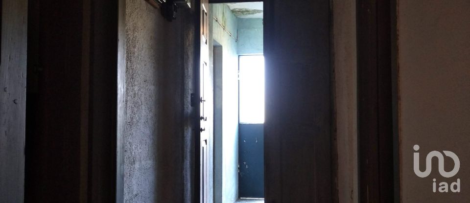 Village house T3 in Vila Fernando of 180 m²