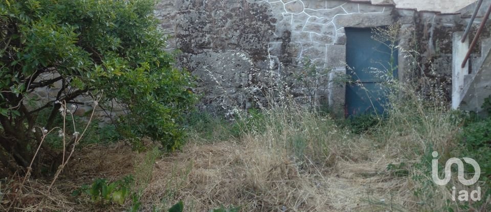 Village house T3 in Vila Fernando of 180 m²