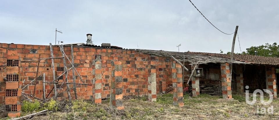 Casa de Campo T3 em Azoia de Cima e Tremês de 256 m²