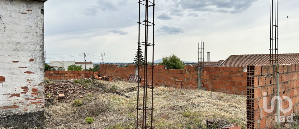 Casa de Campo T3 em Azoia de Cima e Tremês de 256 m²