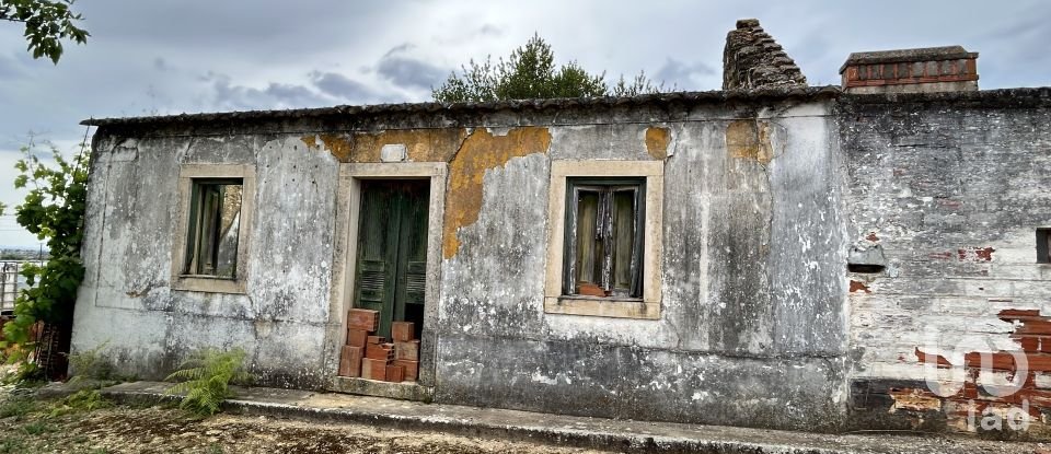 Casa de Campo T3 em Azoia de Cima e Tremês de 256 m²