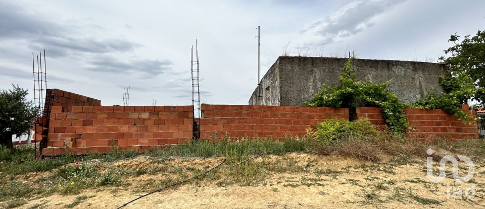 Casa de Campo T3 em Azoia de Cima e Tremês de 256 m²