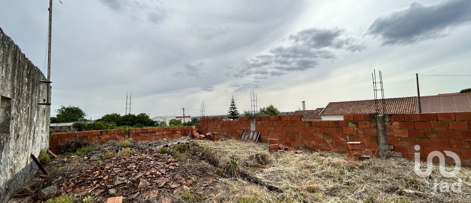 Casa de Campo T3 em Azoia de Cima e Tremês de 256 m²