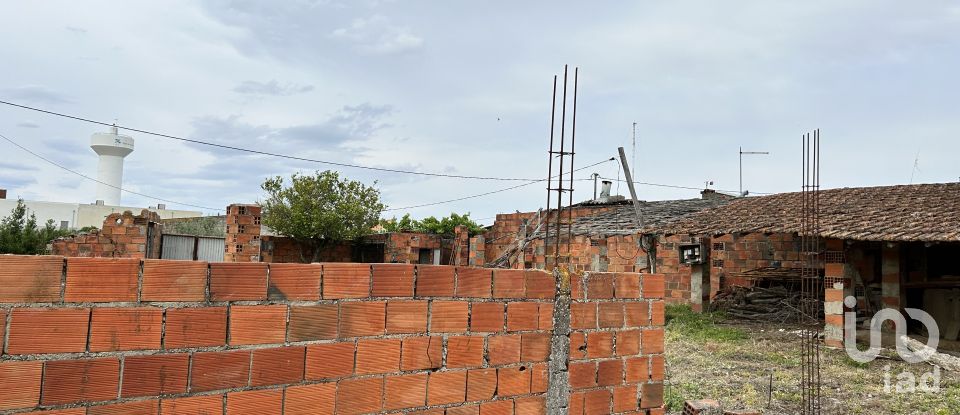 Casa de Campo T3 em Azoia de Cima e Tremês de 256 m²
