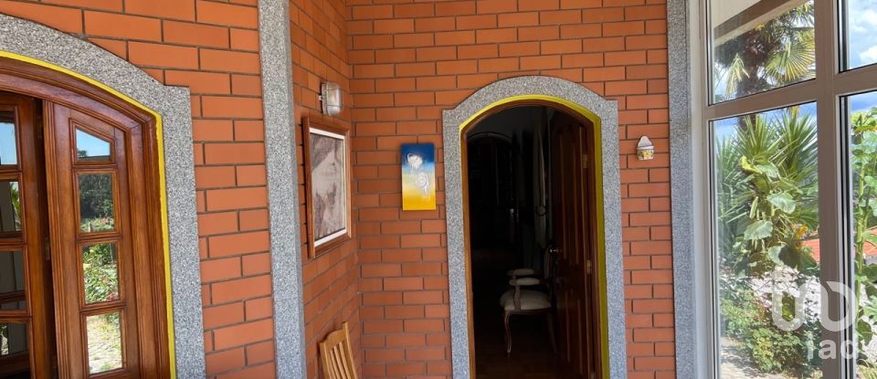 Moradia T3 em Santiago de Besteiros de 250 m²