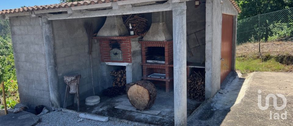 Moradia T3 em Santiago de Besteiros de 250 m²