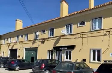 Boutique/Local commercial à Azeitão (São Lourenço e São Simão) de 106 m²