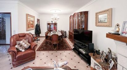 Maison T4 à Baguim do Monte (Rio Tinto) de 408 m²