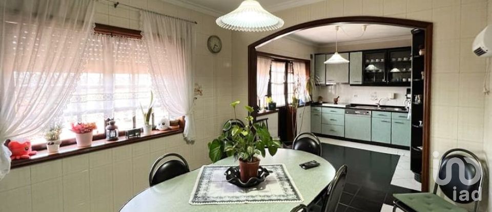 Moradia T4 em Baguim do Monte (Rio Tinto) de 408 m²