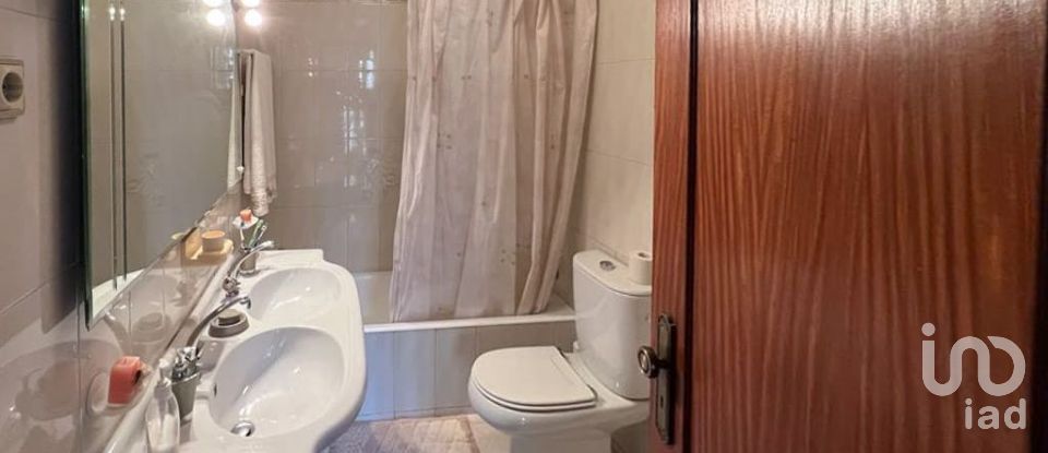 Moradia T4 em Baguim do Monte (Rio Tinto) de 408 m²