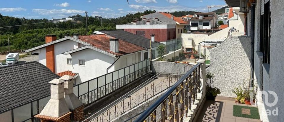 Moradia T4 em Baguim do Monte (Rio Tinto) de 408 m²