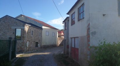 Village house T2 in Vila Facaia of 63 m²