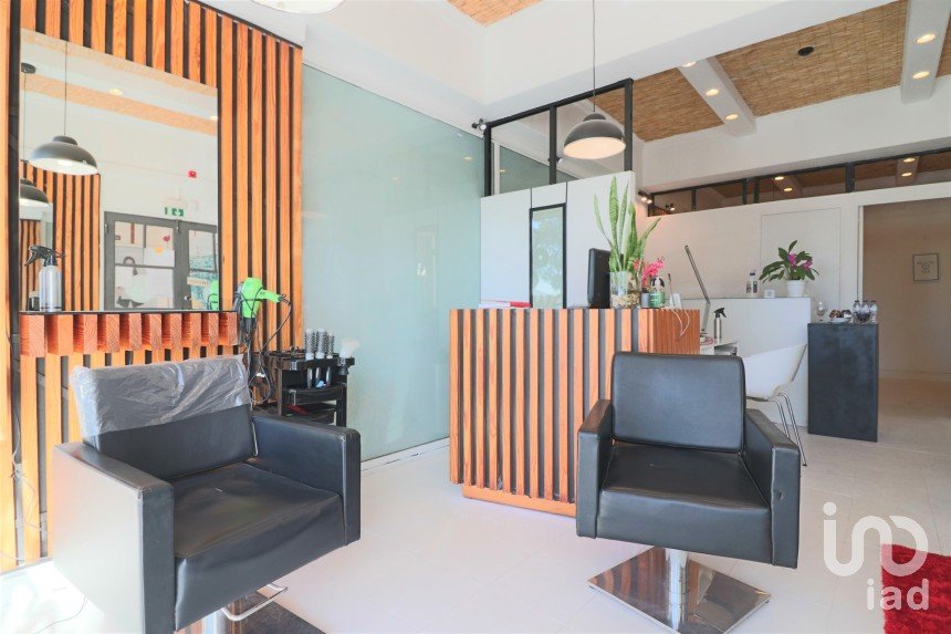 Commercial walls in Quarteira of 65 m²