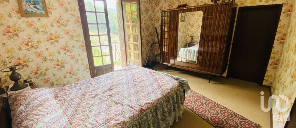 Maison de village T5 à Cristoval de 395 m²