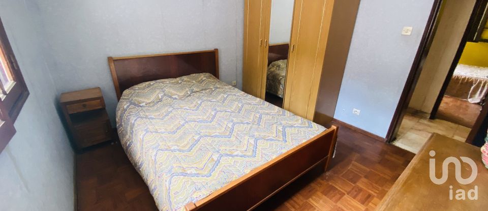 Maison de village T5 à Cristoval de 395 m²