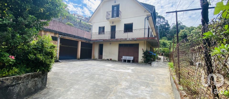 Maison de village T5 à Cristoval de 395 m²