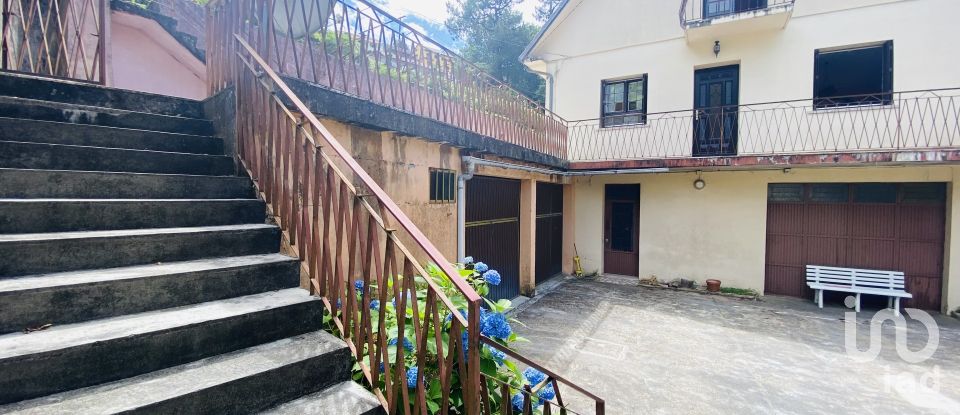 Maison de village T5 à Cristoval de 395 m²