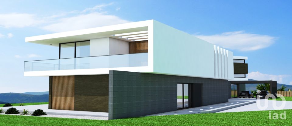 Moradia T4 em A dos Negros de 835 m²