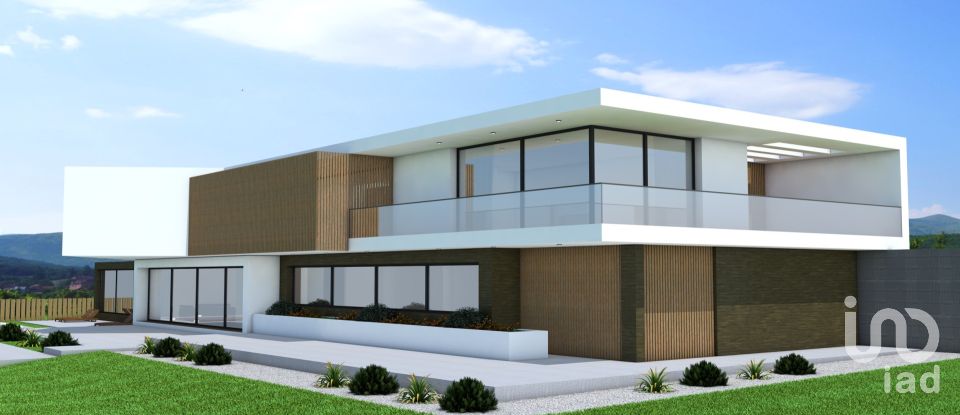 Moradia T4 em A dos Negros de 835 m²