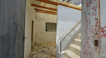 Maison T3 à Vila Nova de 152 m²
