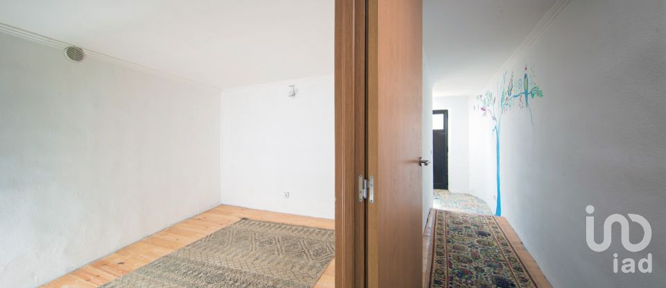 House T2 in Cadafaz e Colmeal of 136 m²