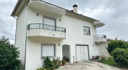 House T4 in Cantar-Galo E Vila Do Carvalho of 598 m²
