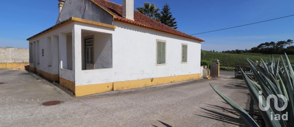 Quinta T3 em Carvoeira e Carmões de 206 m²