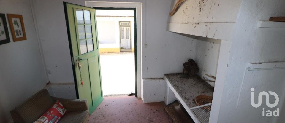 Quinta T3 em Carvoeira e Carmões de 206 m²