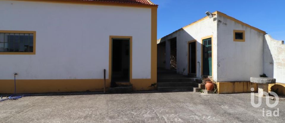 Quinta T3 em Carvoeira e Carmões de 206 m²
