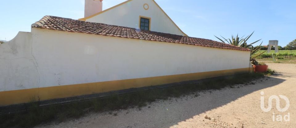 Quinta T3 em Carvoeira e Carmões de 206 m²