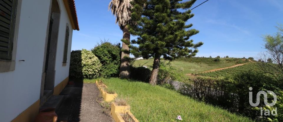 Quinta T3 em Carvoeira e Carmões de 206 m²