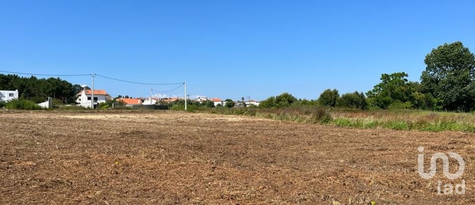 Terreno em Belinho e Mar de 1 400 m²