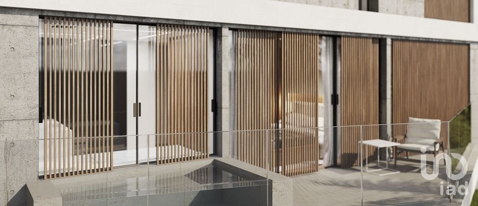 Moradia T3 em Arco da Calheta de 391 m²