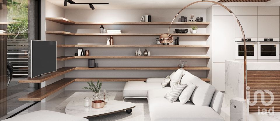 Moradia T3 em Arco da Calheta de 391 m²