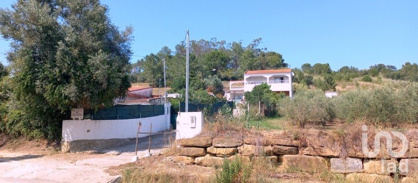 Ferme T10 à Vale do Paraíso de 1 800 m²