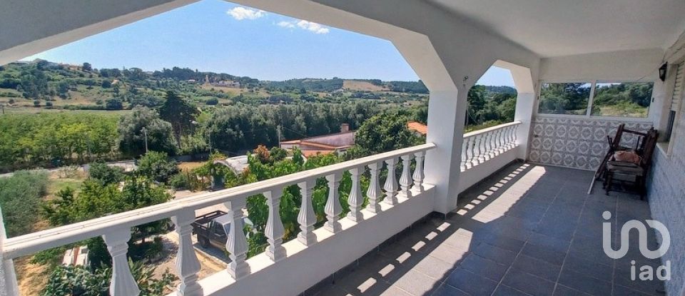 Ferme T10 à Vale do Paraíso de 1 800 m²