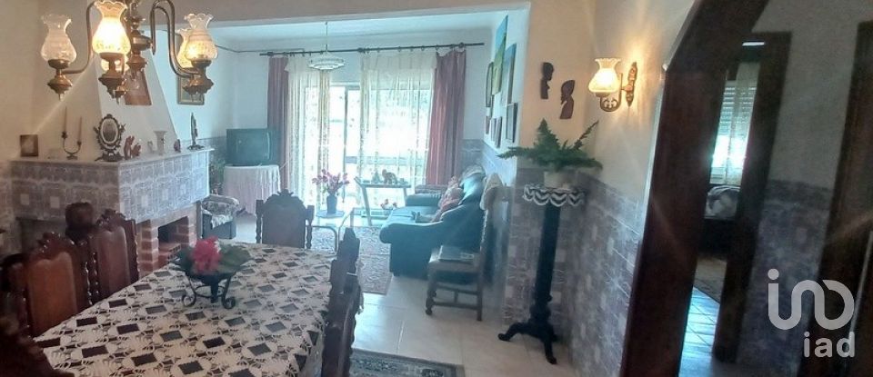 Ferme T10 à Vale do Paraíso de 1 800 m²