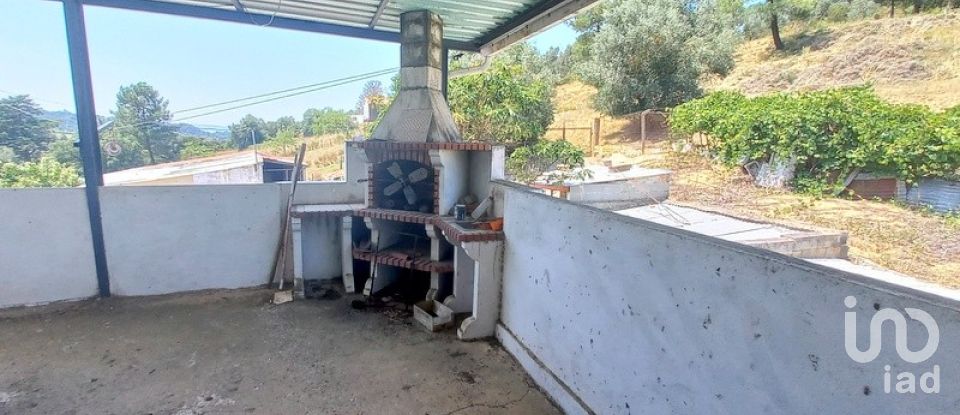 Ferme T10 à Vale do Paraíso de 1 800 m²