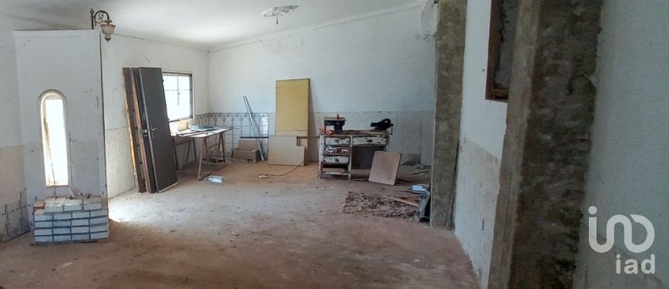 Ferme T10 à Vale do Paraíso de 1 800 m²