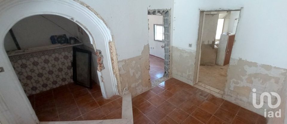 Ferme T10 à Vale do Paraíso de 1 800 m²