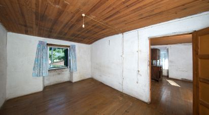 Maison de village T3 à Serpins de 174 m²