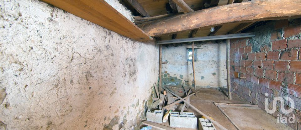 Village house T3 in Serpins of 174 m²