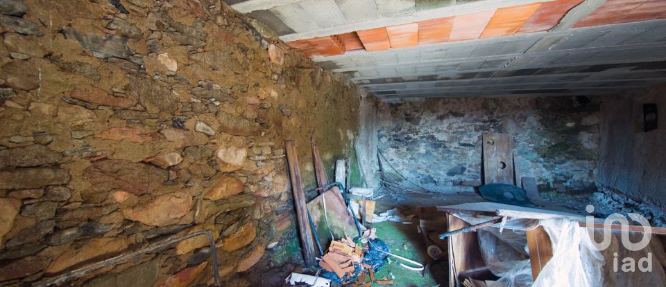 Village house T3 in Serpins of 174 m²