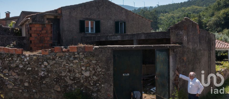 Village house T3 in Serpins of 174 m²