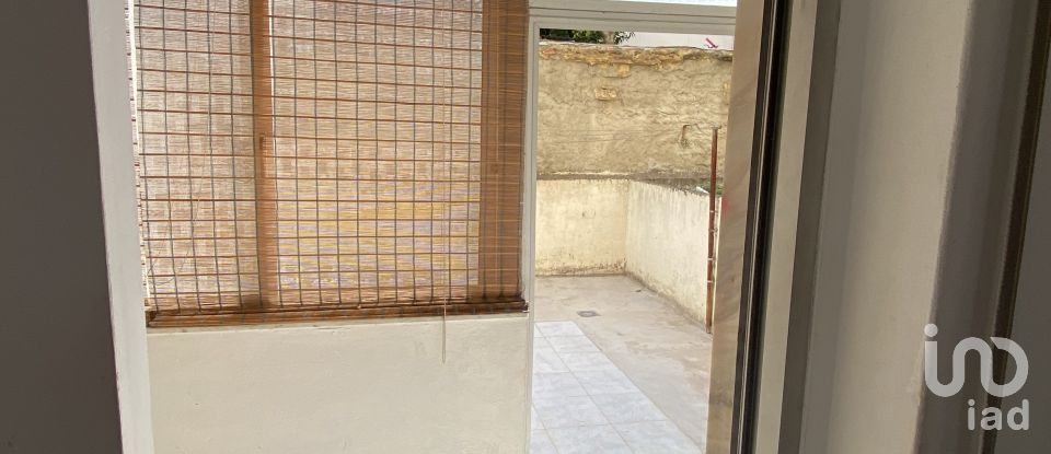 Murs commerciaux à Almada, Cova da Piedade, Pragal e Cacilhas de 38 m²