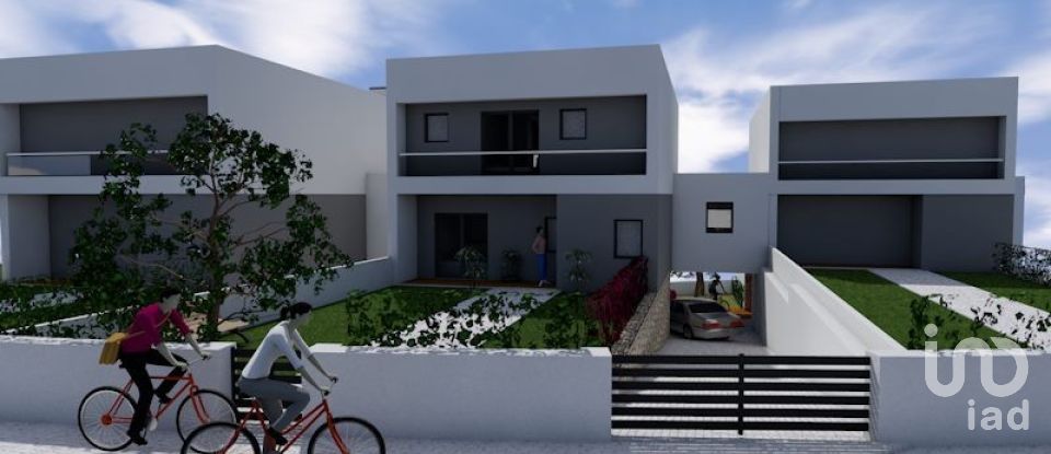 Maison T4 à Ventosa de 311 m²