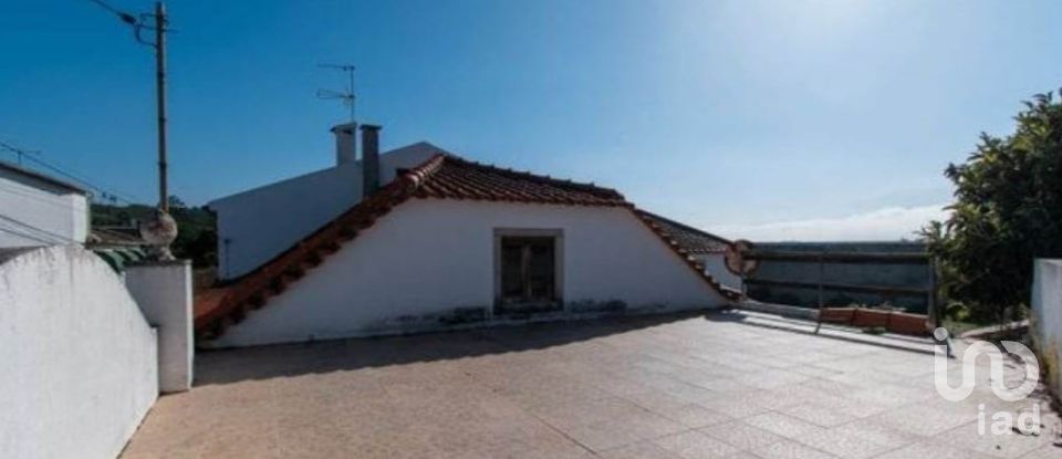 House T3 in Vimeiro of 162 m²