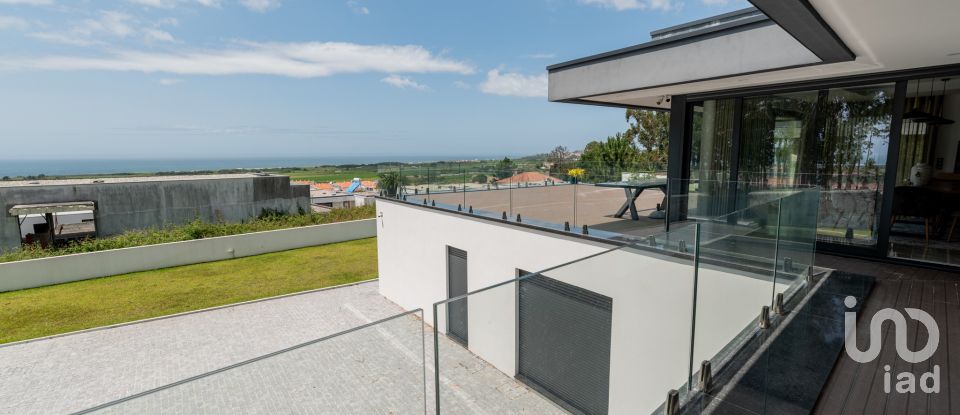 House T6 in Areosa of 290 m²