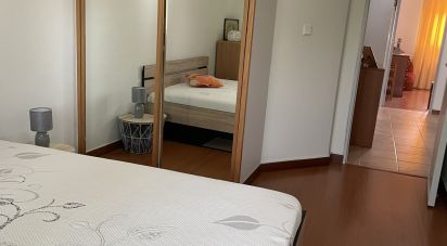 Appartement T2 à Rio de Mouro de 76 m²